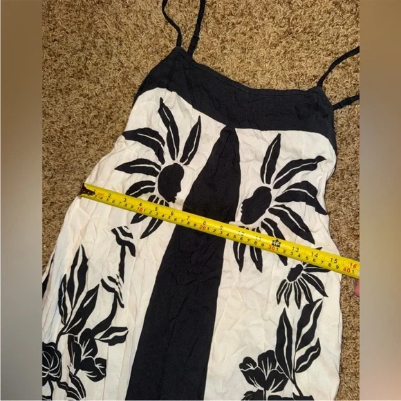 Farm Rio Sleeveless Square-Neck tropical Floral
Slim Midi Dress size XS - Picture 13 of 15